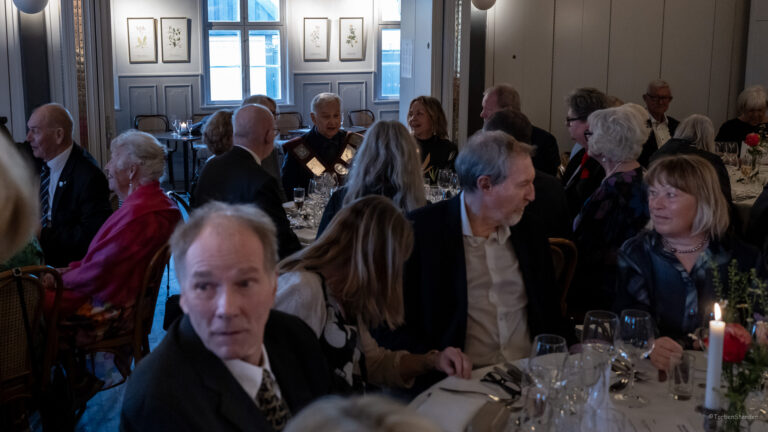 120 ars fødselsdag fest 11