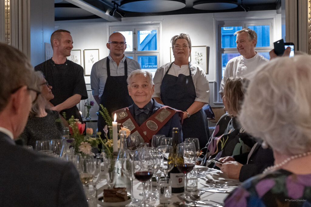 120 ars fødselsdag fest 21