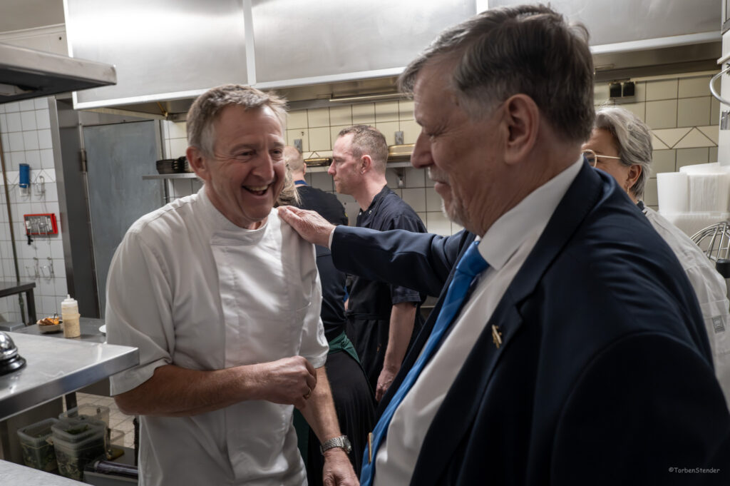 120 ars fødselsdag fest 27