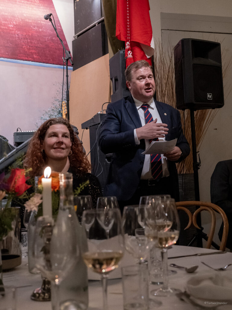 120 ars fødselsdag fest 29