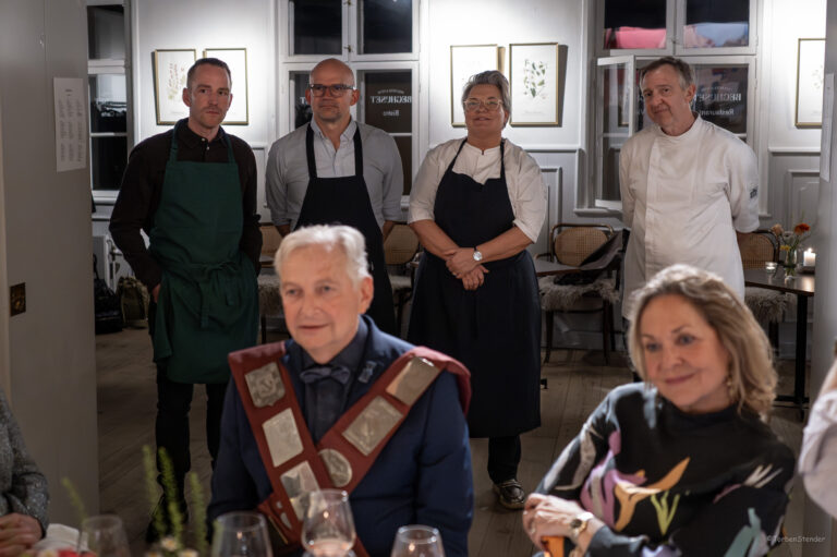 120 ars fødselsdag fest 32