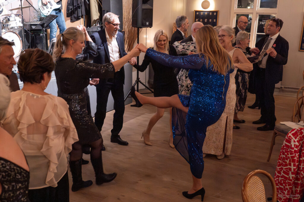 120 ars fødselsdag fest 37