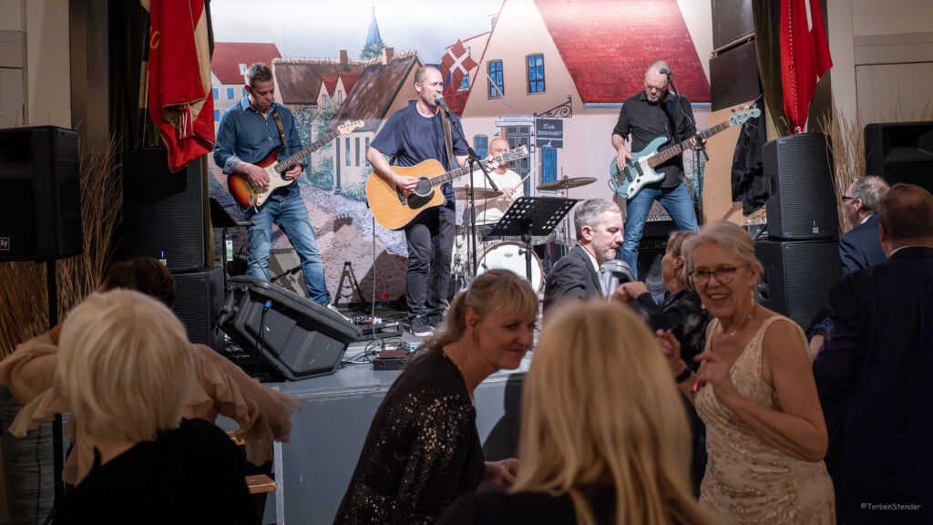 120 ars fødselsdag fest 38